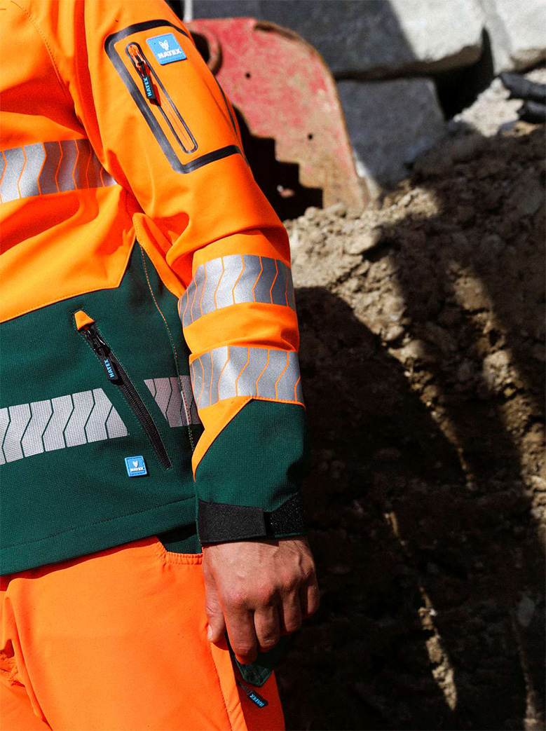 jacke mit tasche für