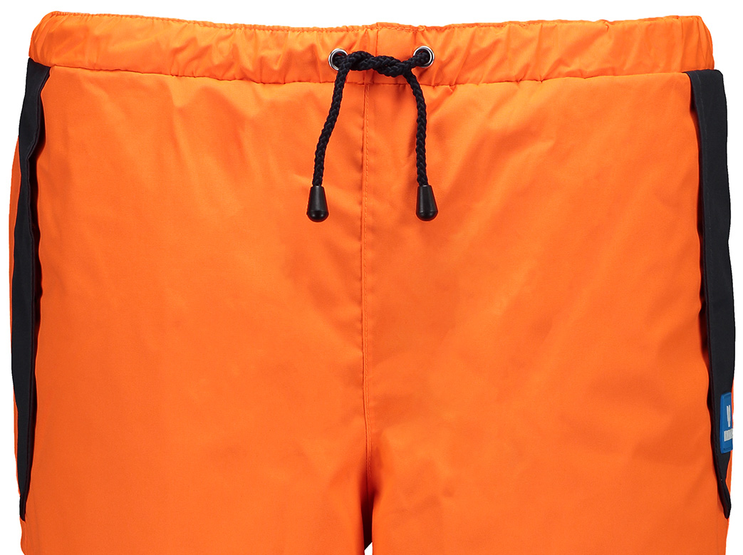 100022_HV_Raintrouse