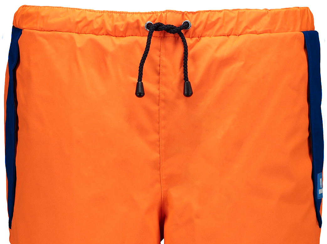 100022_HV_Raintrouse