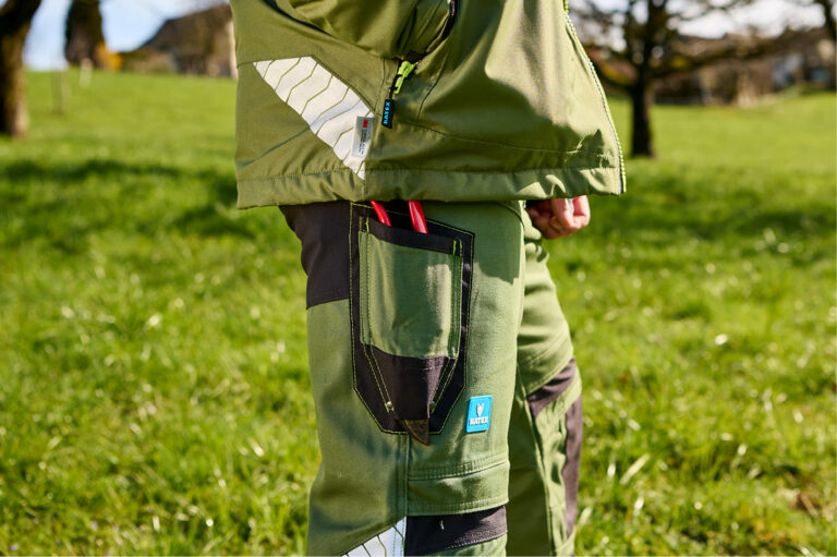 Zeit für den Winterschnitt mit Profi-Arbeitskleidung für den Garten.